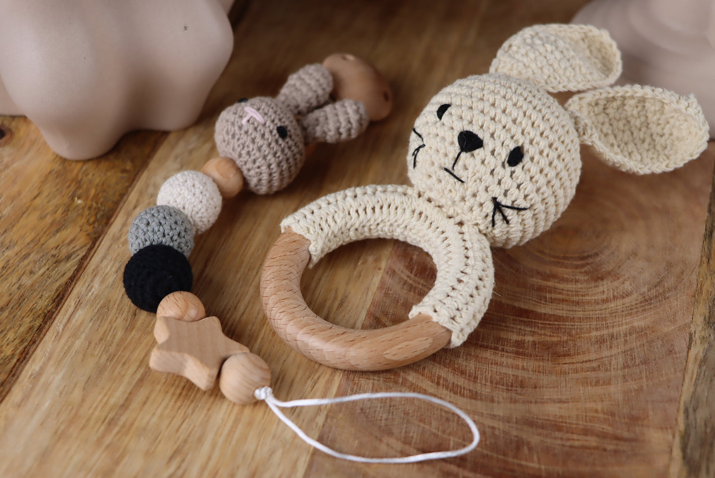 Gehäkelte Hasen-Geschenkset