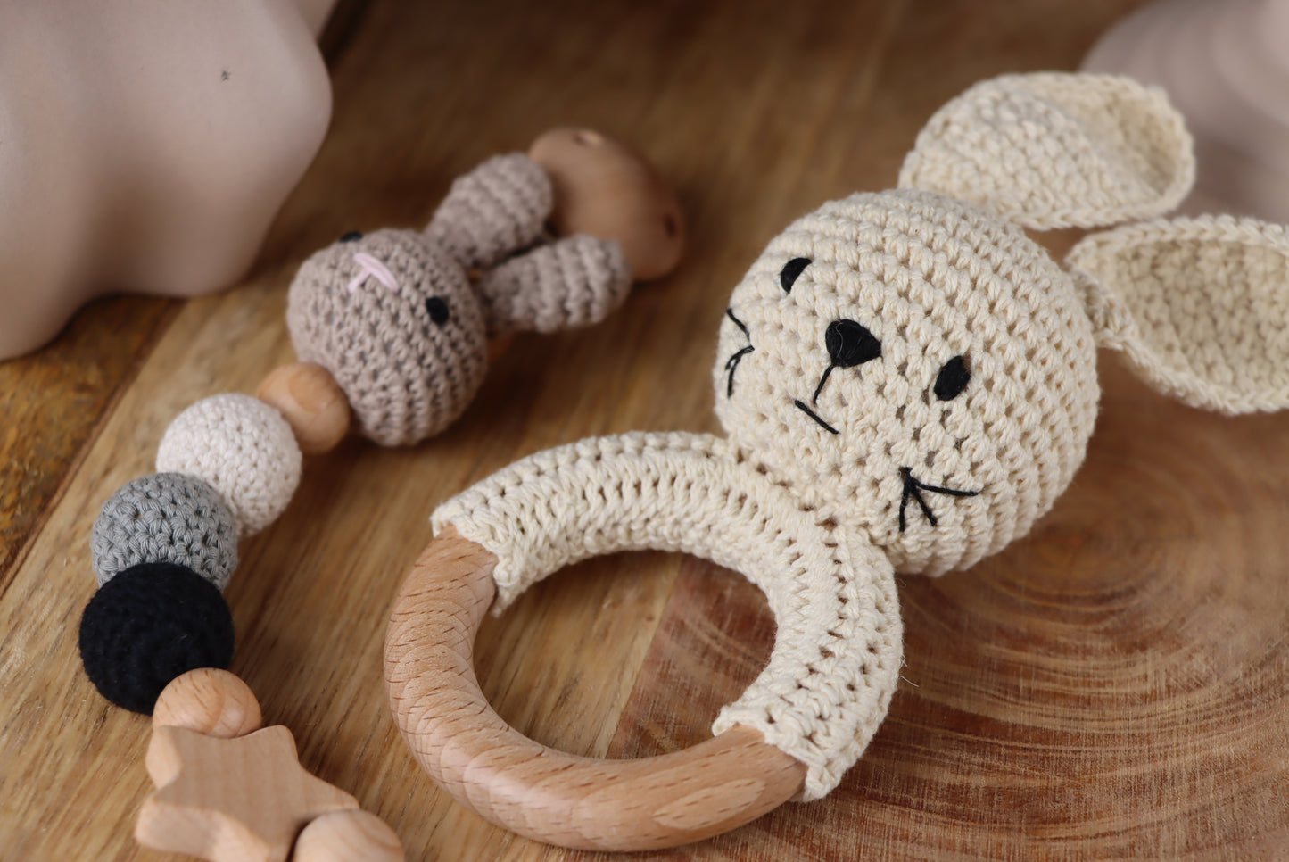 Gehäkelte Hasen-Geschenkset