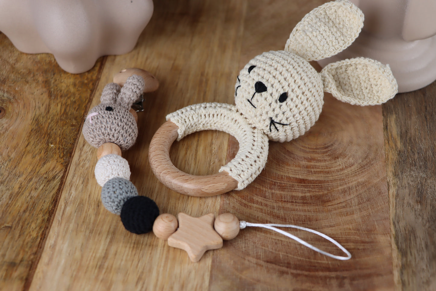 Gehäkelte Hasen-Geschenkset