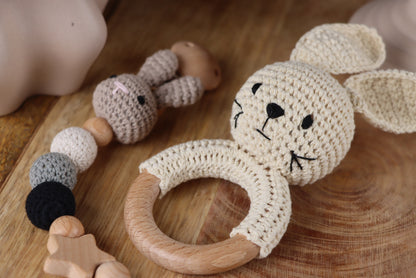 Gehäkelte Hasen-Geschenkset